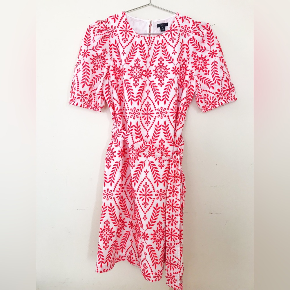 Ann Taylor Women Eyelet Embroidered White Red Belted Puff Sleeve Dress  Size SP
